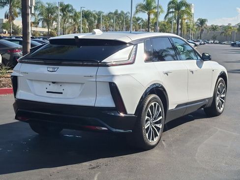 Used 2024 Cadillac Lyriq Sport RWD image 10