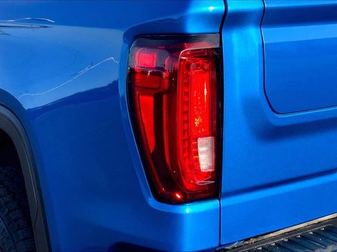 Used 2022 GMC Sierra 1500 AT4 w/ AT4 Preferred Package AWD/4WD image 29