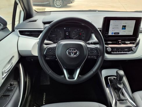 Certified 2025 Toyota Corolla SE FWD image 16