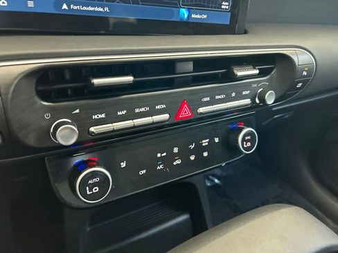 Used 2026 Hyundai Palisade SEL FWD image 55