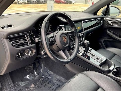 Used 2024 Porsche Macan image 16