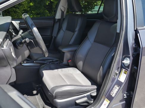 Used 2016 Toyota Corolla S FWD image 29