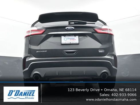 Used 2019 Ford Edge SEL w/ Equipment Group 201A AWD/4WD image 11
