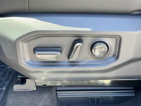 New 2025 Toyota Tundra Limited AWD/4WD image 21