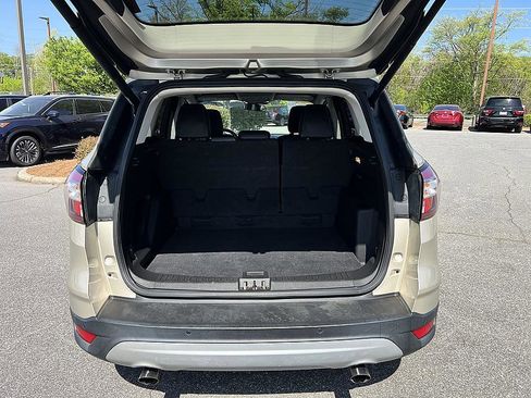 Used 2018 Ford Escape SEL FWD image 15