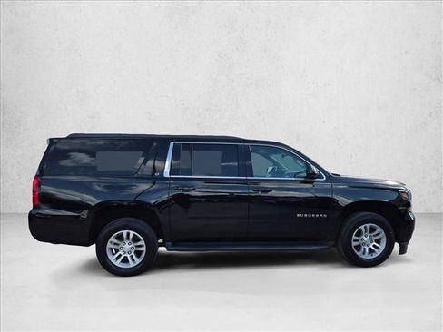 Used 2019 Chevrolet Suburban LT AWD/4WD image 4