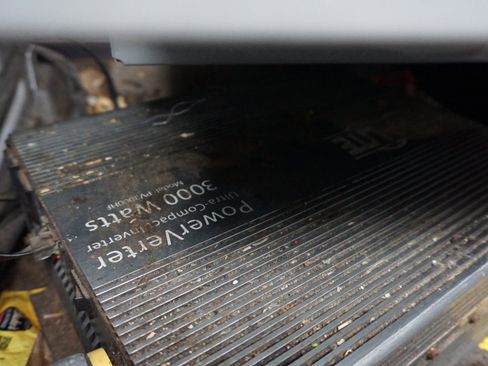 Used 2017 Mercedes-Benz Sprinter 2500 image 27