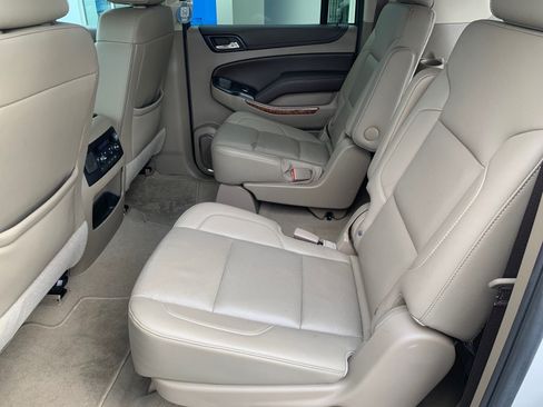 Used 2019 Chevrolet Suburban Premier AWD/4WD image 5