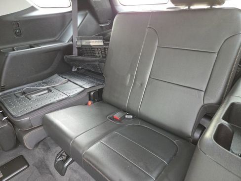 Used 2020 Chevrolet Traverse RS w/ LPO, Floor Liner Package image 35