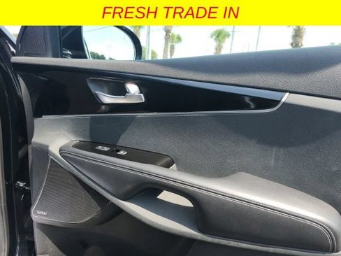 Used 2018 Kia Sorento SX FWD image 26