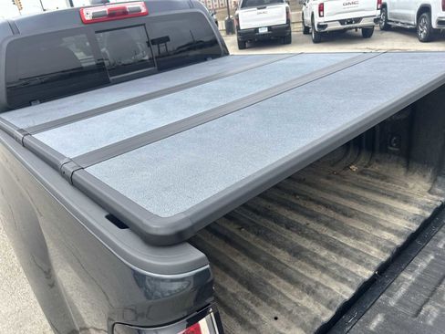 Used 2021 GMC Canyon Denali image 34