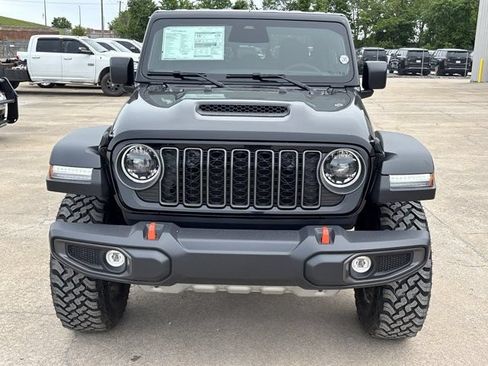 New 2026 Jeep Gladiator Mojave w/ Safety Group AWD/4WD image 9
