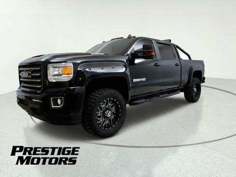 Used 2017 GMC Sierra 2500 SLT w/ All-Terrain HD Package AWD/4WD image 3