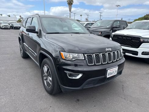 Used 2020 Jeep Grand Cherokee Laredo w/ Laredo X Package RWD image 8