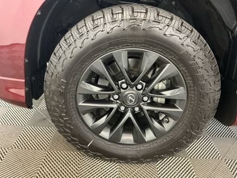 Used 2020 Lexus GX 460 Premium w/ Premium Package AWD/4WD image 32