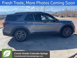 Used 2025 Ford Explorer ST-Line w/ ST-Line Street Pack video 2