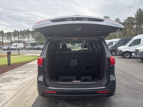 Used 2015 Kia Sedona SX Limited image 13