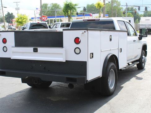 Used 2025 Chevrolet Silverado 3500 W/T w/ WT Convenience Package AWD/4WD image 6