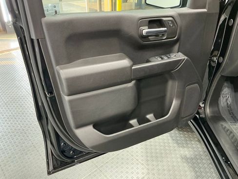 Used 2024 Chevrolet Silverado 1500 Custom Trail Boss w/ LPO, Dark Essentials Package image 25