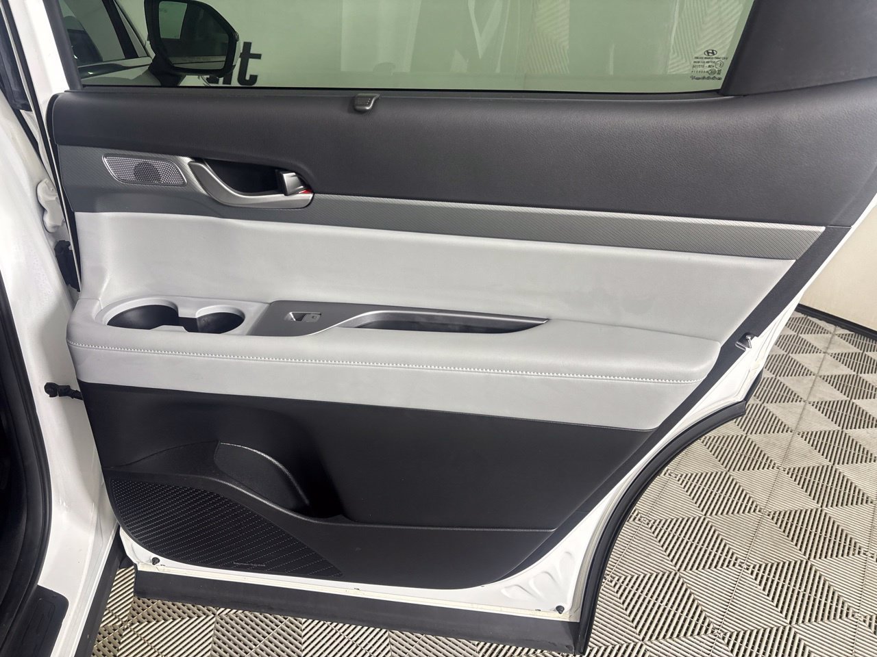 Used 2024 Hyundai Palisade SEL FWD image 33