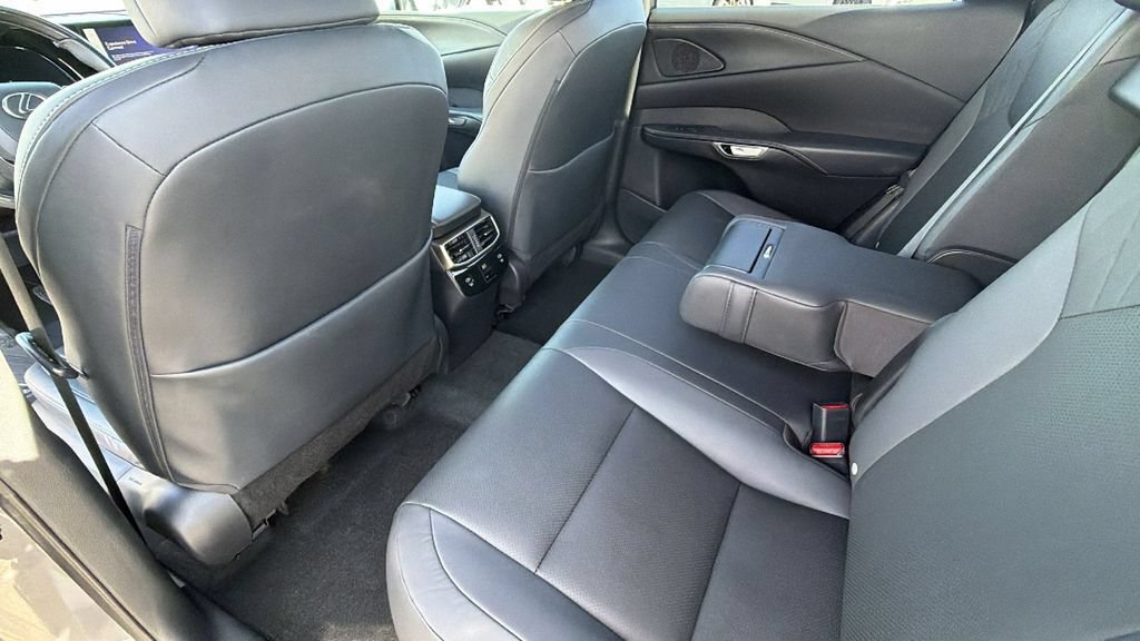 Used 2023 Lexus RX 350 Premium w/ Accessory Package AWD/4WD image 24
