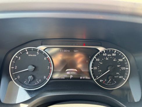 Used 2023 Nissan Rogue SV image 24