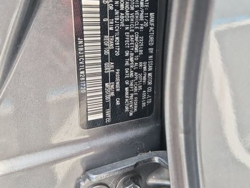 Used 2020 Nissan Rogue Sport SV FWD image 11