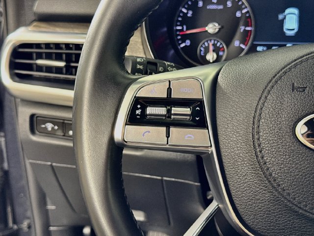 Used 2021 Kia Telluride SX w/ Towing Package FWD image 17