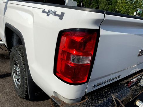 Used 2015 GMC Sierra 1500 4x4 Regular Cab w/ Sierra Convenience Package image 18