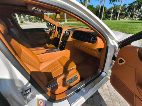 Used 2013 Bentley Flying Spur Flying Spur image 38