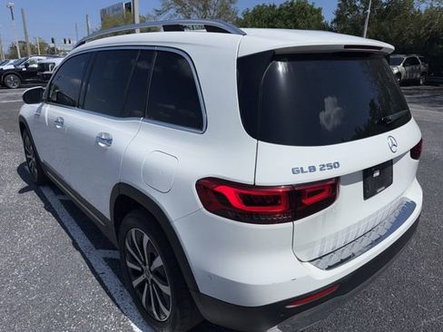 Used 2022 Mercedes-Benz GLB 250 image 6