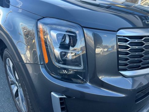 Used 2021 Kia Telluride EX w/ EX Premium Package image 28