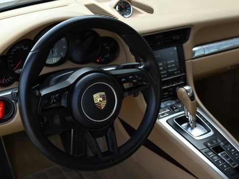 Used 2013 Porsche 911 Carrera 4S AWD/4WD image 13