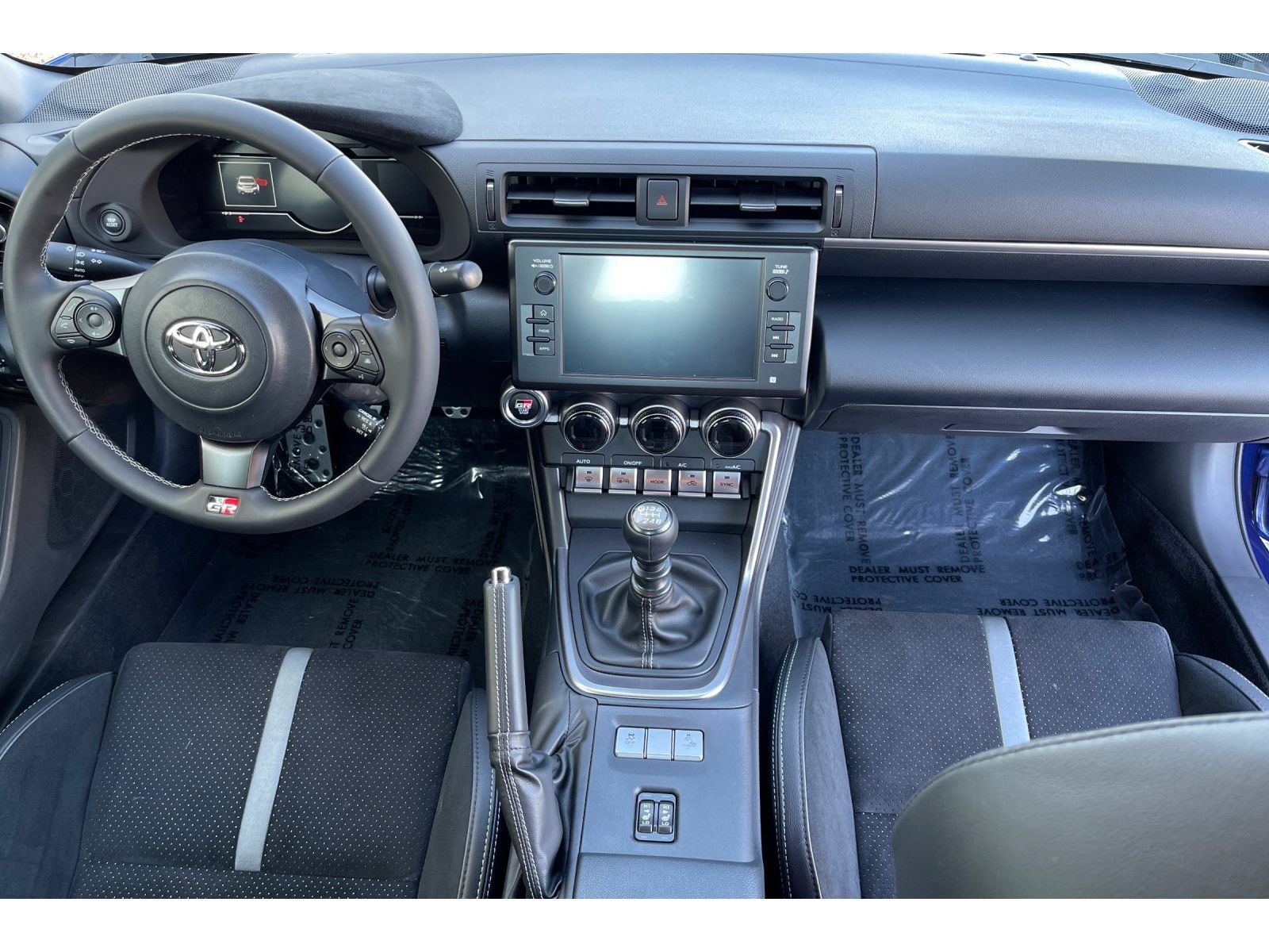 Used 2025 Toyota GR86 Premium w/ Performance Package RWD image 15