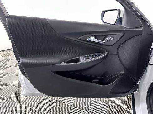 Used 2025 Chevrolet Malibu LT FWD image 23