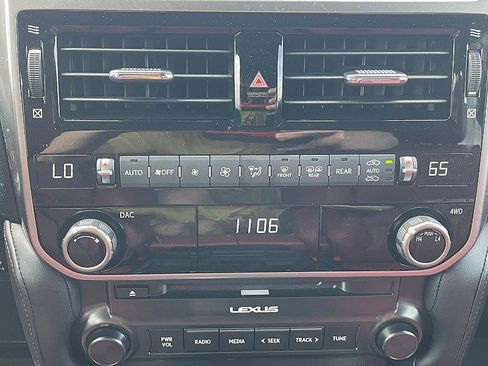 Used 2022 Lexus GX 460 Premium image 26