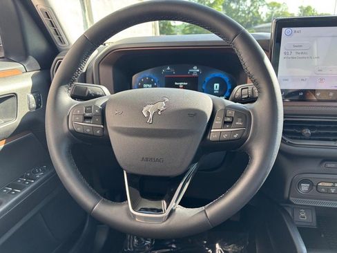 Used 2025 Ford Bronco Sport Outer Banks AWD/4WD image 17