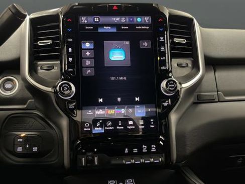 New 2026 RAM 2500 Big Horn AWD/4WD image 30