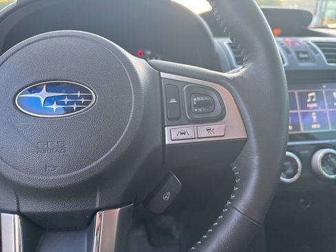 Used 2018 Subaru Forester 2.5i Touring w/ Popular Package #2 AWD/4WD image 3