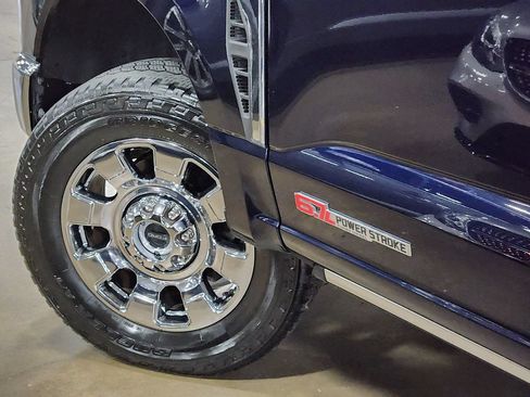 Used 2024 Ford F250 Lariat w/ Lariat Ultimate Package AWD/4WD image 23