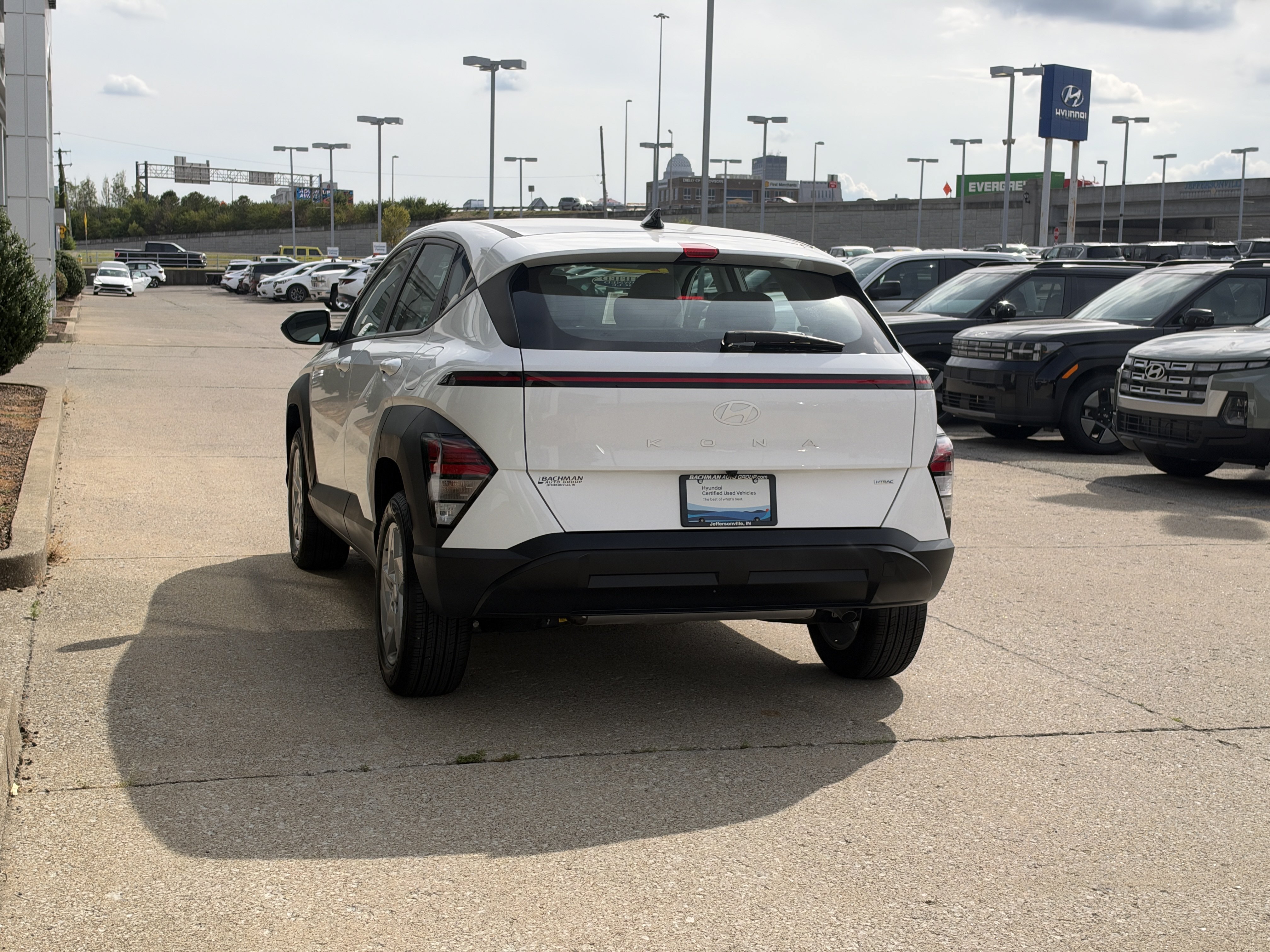 Certified 2026 Hyundai Kona SE AWD/4WD image 7