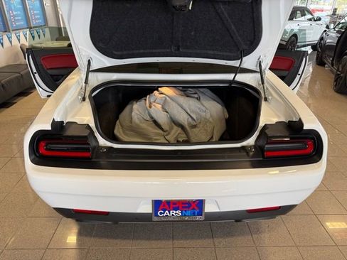 Used 2020 Dodge Challenger R/T Scat Pack RWD image 20