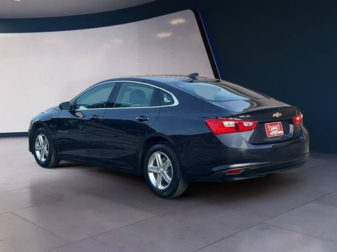 Used 2022 Chevrolet Malibu LS FWD image 3