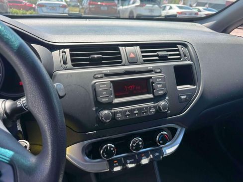 Used 2015 Kia Rio LX FWD image 26