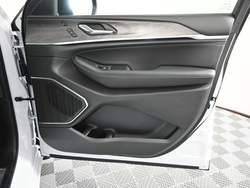 New 2025 Jeep Grand Cherokee Overland w/ Adv Protech Group III image 12