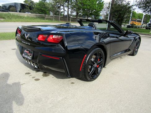 Used 2017 Chevrolet Corvette Stingray Convertible w/ 2LT Preferred Equipment Group RWD image 5