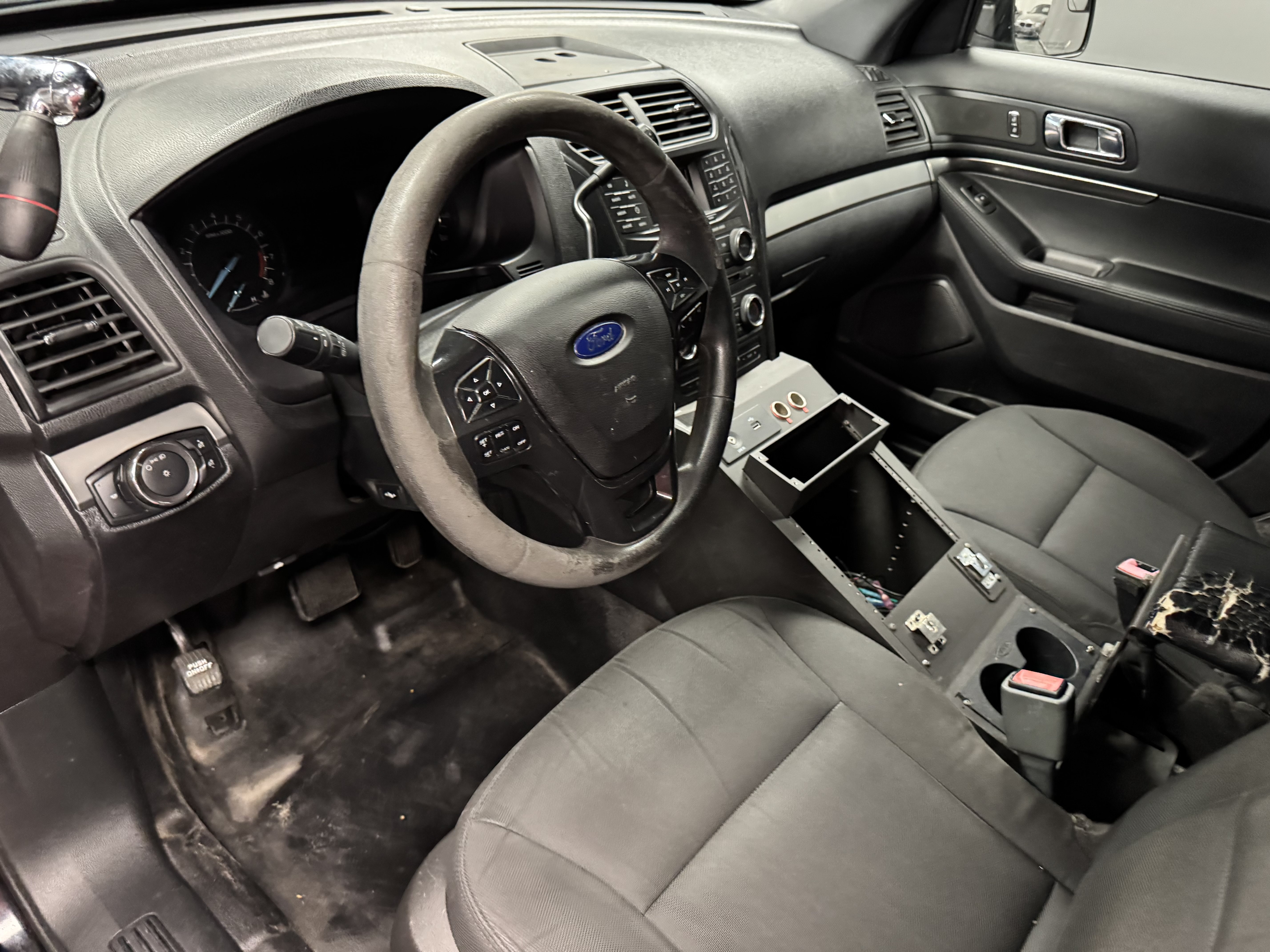 Used 2017 Ford Explorer 4WD Police Interceptor image 9