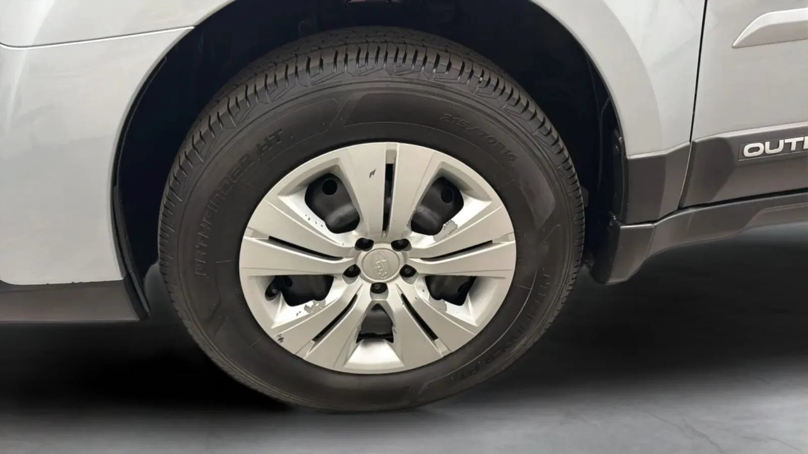 Used 2013 Subaru Outback 2.5i AWD/4WD image 27