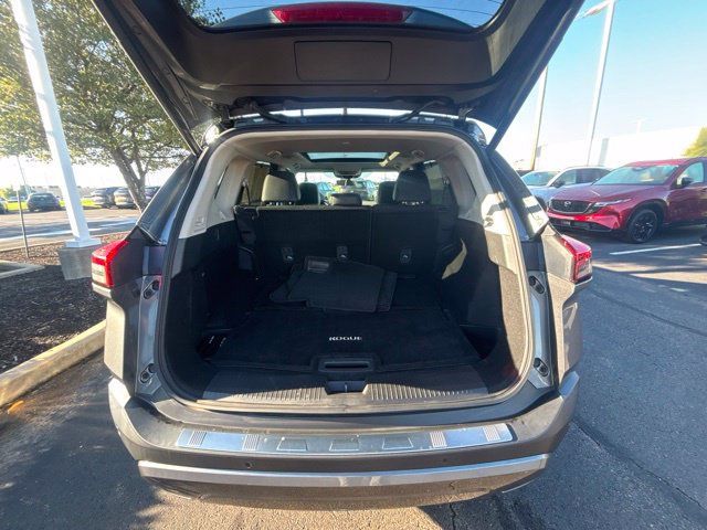 Used 2023 Nissan Rogue SL w/ SL Premium Package AWD/4WD image 22