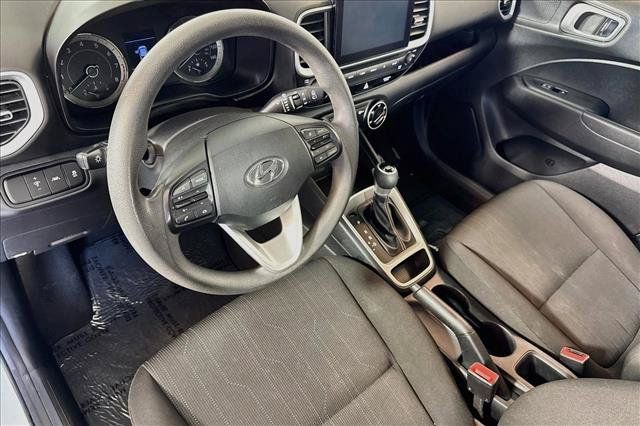 Used 2020 Hyundai Venue SE FWD image 9
